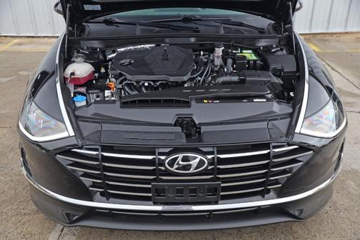 2023 Hyundai SONATA SE