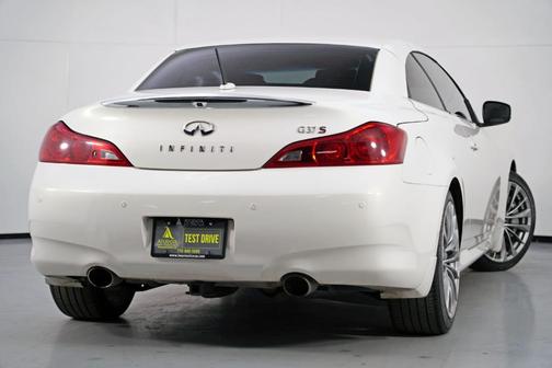 2011 INFINITI G37 Base