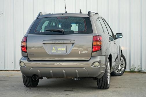 2005 Pontiac Vibe Base