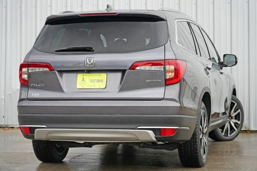 2021 Honda Pilot Touring 8-Passenger