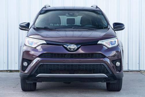 2017 Toyota RAV4 SE