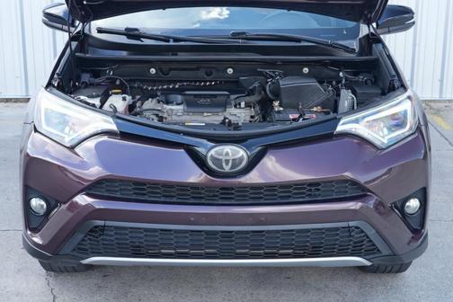 2017 Toyota RAV4 SE