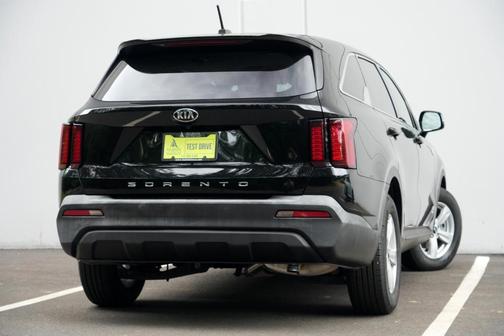 Ebony Black 2021 Kia Sorento LX