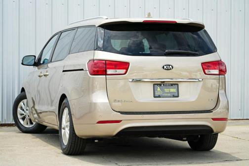2016 Kia Sedona LX