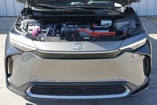 2023 Toyota bZ4X Limited