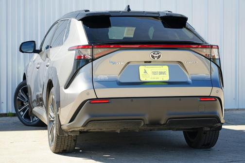 2023 Toyota bZ4X Limited