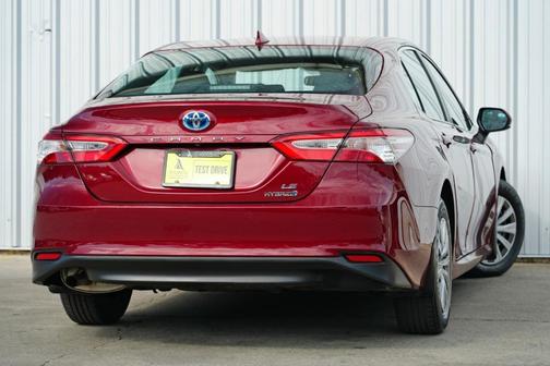 2020 Toyota Camry Hybrid LE