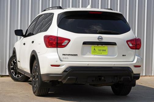 2020 Nissan Pathfinder SV