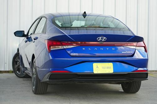 2023 Hyundai ELANTRA HEV Blue