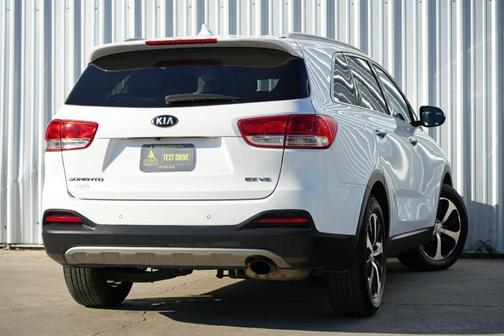 2017 Kia Sorento EX