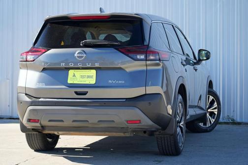 2022 Nissan Rogue SV