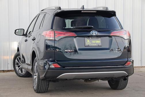2018 Toyota RAV4 Hybrid XLE