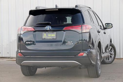2018 Toyota RAV4 Hybrid XLE