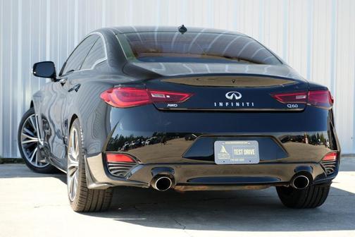 2018 INFINITI Q60 3.0t LUXE