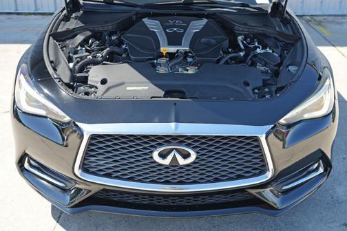 2018 INFINITI Q60 3.0t LUXE