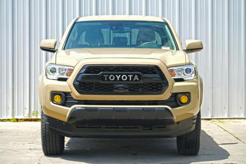 2020 Toyota Tacoma SR5