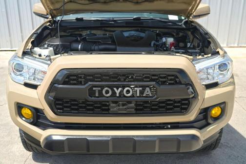 2020 Toyota Tacoma SR5