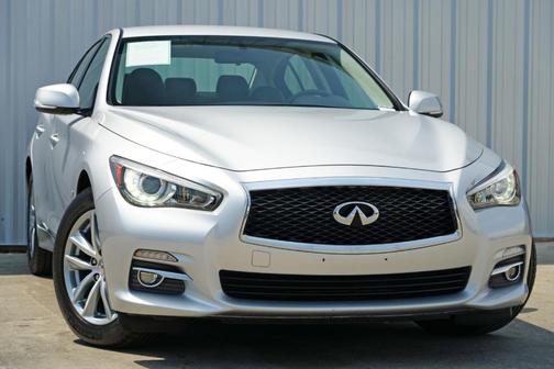2016 INFINITI Q50 Base