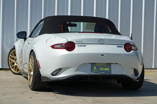 2019 Mazda MX-5 Miata Sport