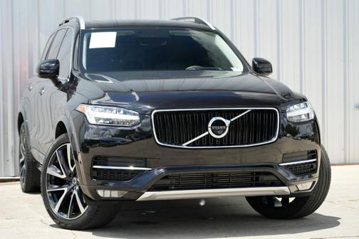 2019 Volvo XC90 T6 Momentum