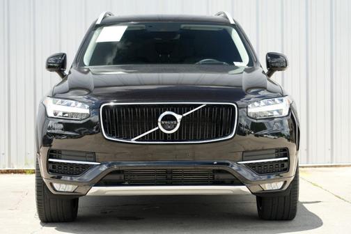2019 Volvo XC90 T6 Momentum