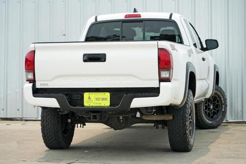 2022 Toyota Tacoma SR