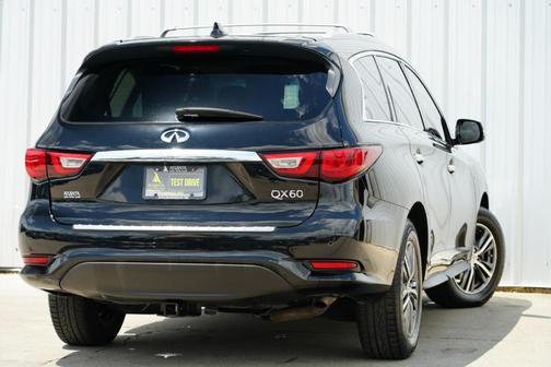 2016 INFINITI QX60 Base