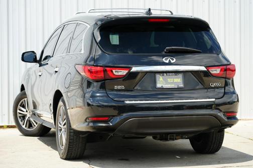2016 INFINITI QX60 Base