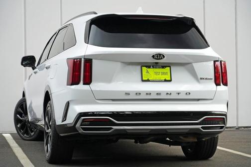Glacial White Pearl 2021 Kia Sorento SX Prestige