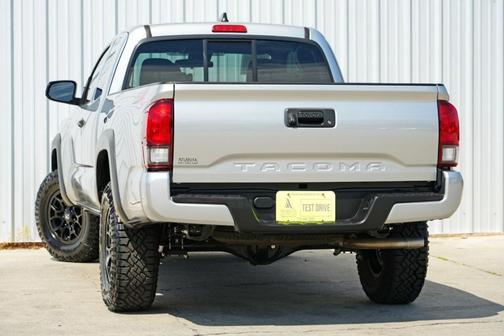 2022 Toyota Tacoma SR