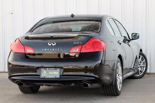 2011 INFINITI G37 Journey