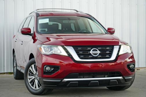2019 Nissan Pathfinder SV