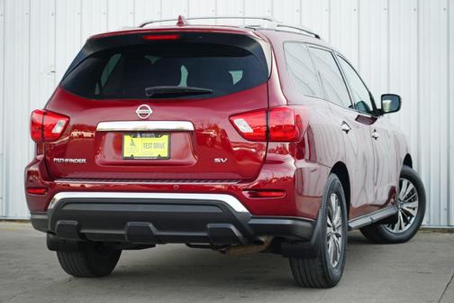 2019 Nissan Pathfinder SV