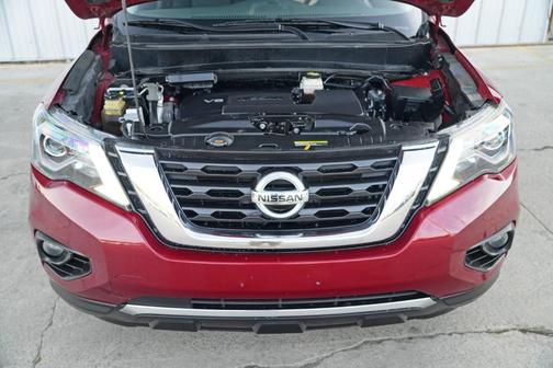 2019 Nissan Pathfinder SV