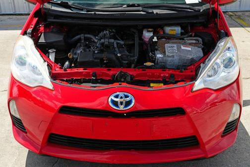 2013 Toyota Prius c Three