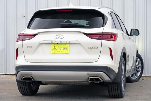 2022 INFINITI QX50 Luxe