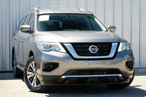 2020 Nissan Pathfinder S
