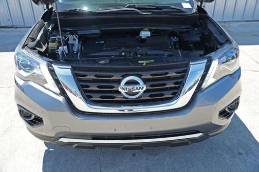 2020 Nissan Pathfinder S
