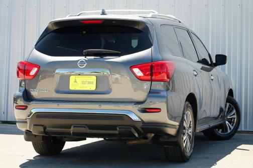 2020 Nissan Pathfinder S