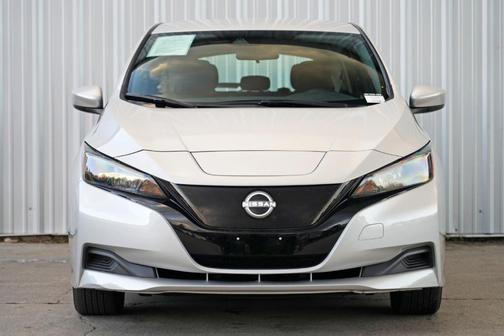 2025 Nissan Leaf S