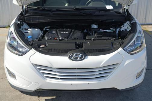 2015 Hyundai TUCSON SE