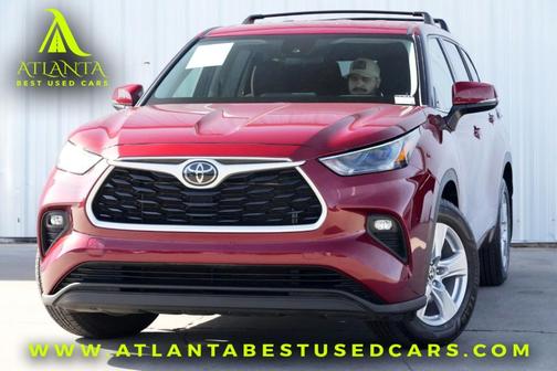 2022 Toyota Highlander LE