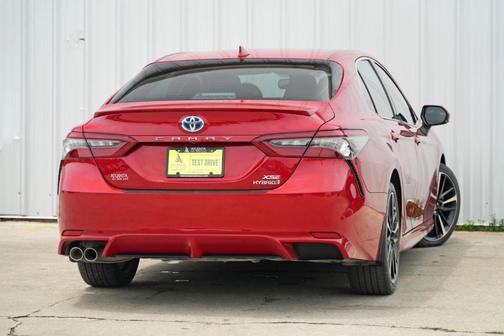 2024 Toyota Camry Hybrid XSE