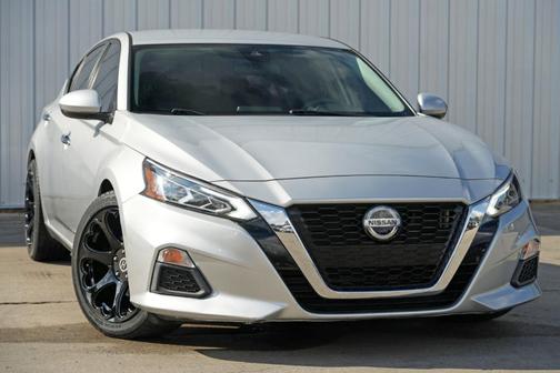 2021 Nissan Altima 2.5 SV