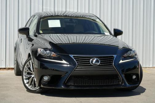 2015 Lexus IS 250 W/ NAVIGATION&PREMIUM PACKAGES