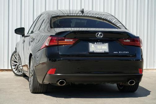 2015 Lexus IS 250 W/ NAVIGATION&PREMIUM PACKAGES