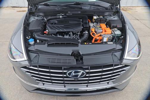 2020 Hyundai SONATA Hybrid Limited