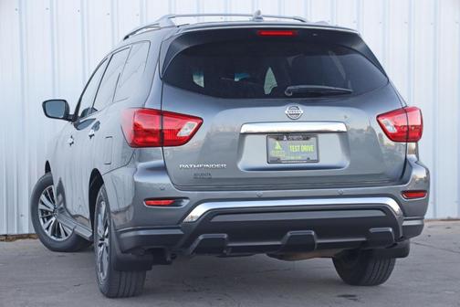 2020 Nissan Pathfinder S