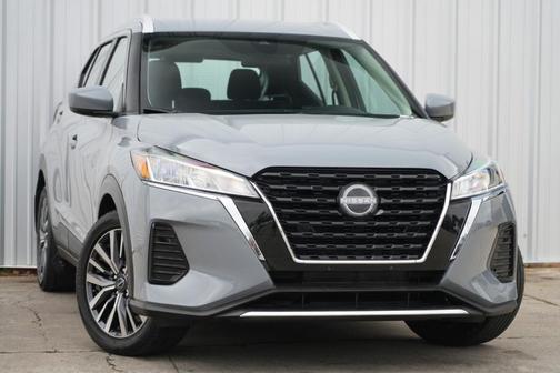 2022 Nissan Kicks SV