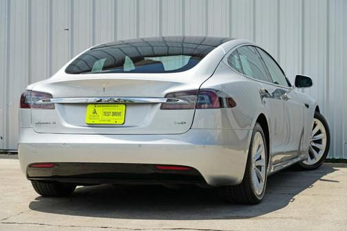 2017 Tesla Model S 75D